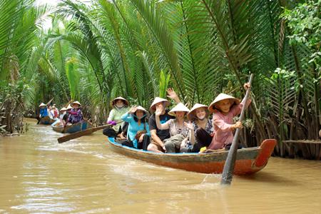 Tham quan sông nước cù lao Thới Sơn. Ảnh: tiengiang.gov.vn