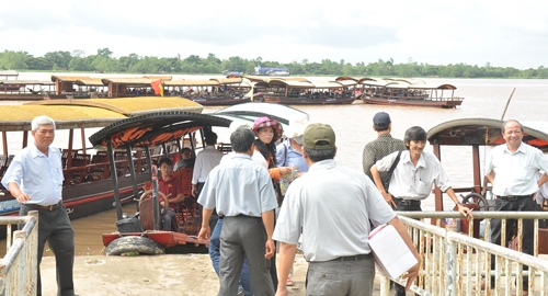 Bến đò du lịch huyện Cái Bè điểm đưa, rước du khách tham quan