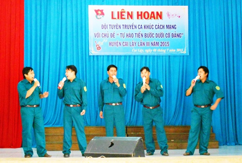 Liên hoan các đội tuyên truyền ca khúc cách mạng