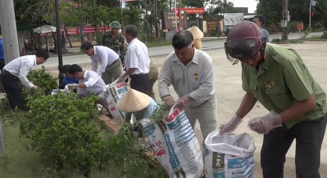 Hội Cựu Chiến binh huyện tham gia bảo vệ môi trường, xây dựng nông thôn mới.