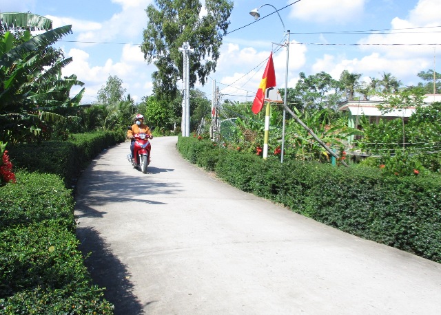 Một tuyến đường giao thông ở ấp Bình Long, xã Bình Phú.