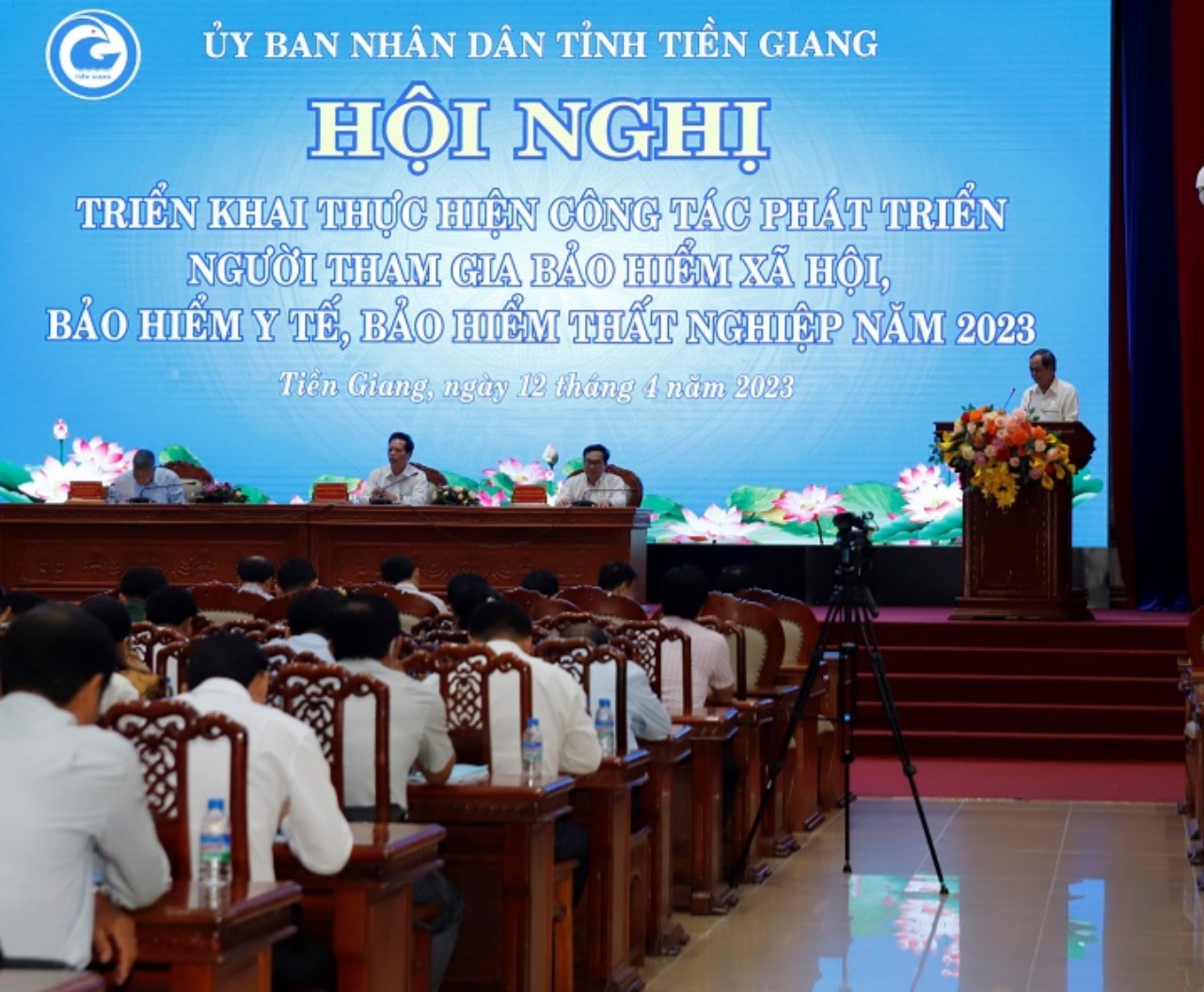 Quang cảnh hội nghị.