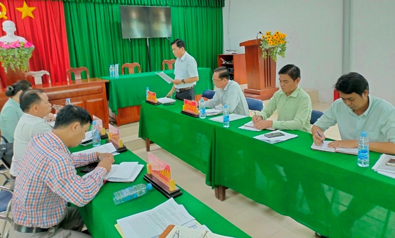 Quang cảnh buổi làm việc.